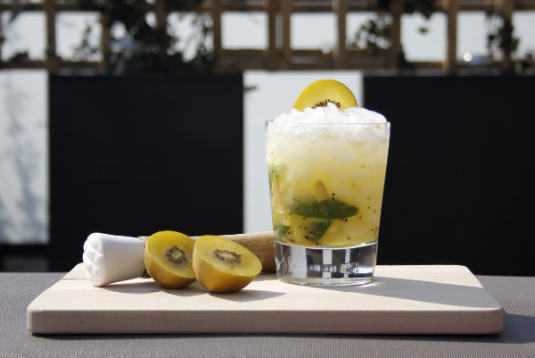 Kiwi Caipirinha