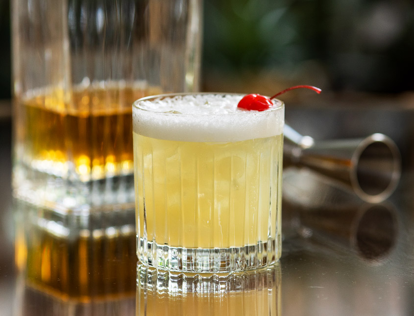 whiskey sour cocktail