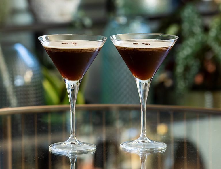 Espresso Martini zo maak je zelf een beauty van een Esma